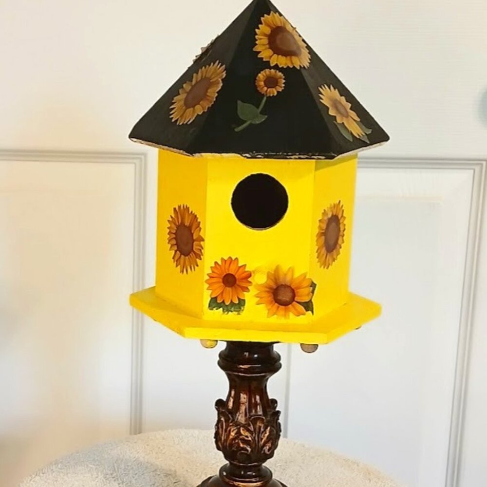 Handcrafted sunflower birdhouse stand.
